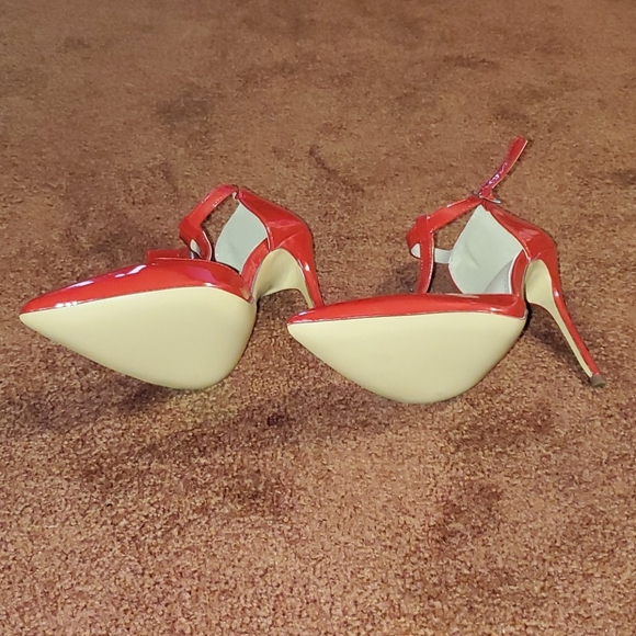 NWOT Red Strapped Heels - Picture 4 of 6